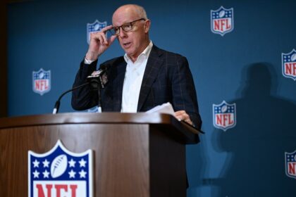 NFL passes new kickoff rules, adopting setup used in XFL